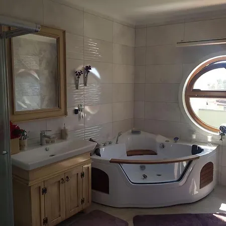 Luxury בית נופש *
